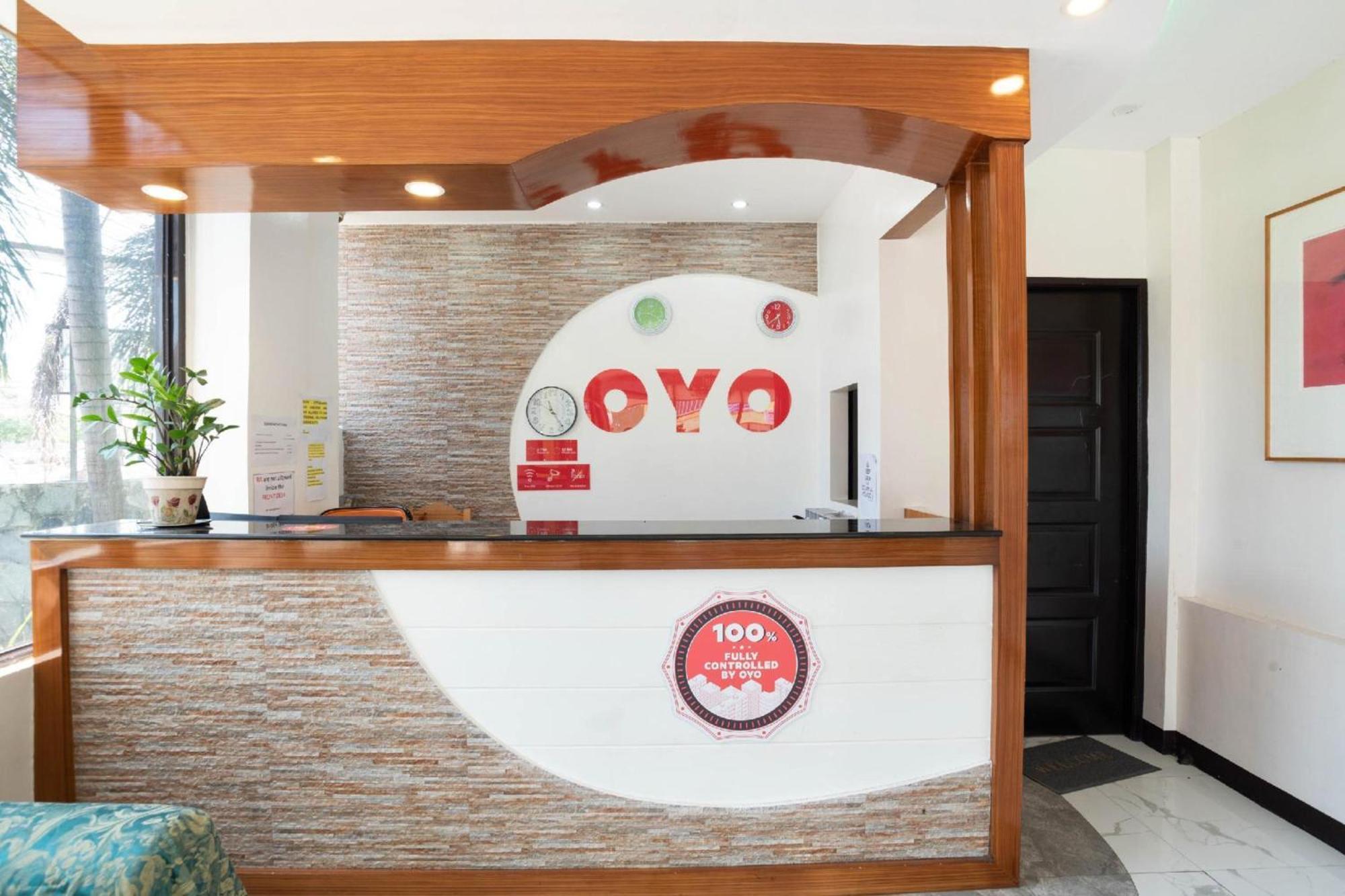 Oyo 195 ランチホテル ビニャン【スタッフワクチン接種済み】 Binan エクステリア 写真